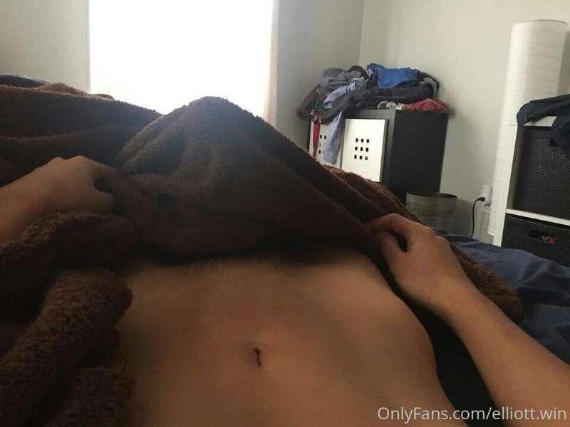 Weather's perfect. Let's go camping. I'll pitch the tent 🤪