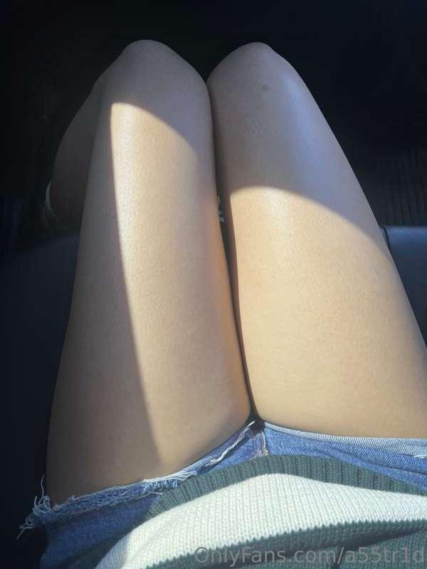 thighs in traffic