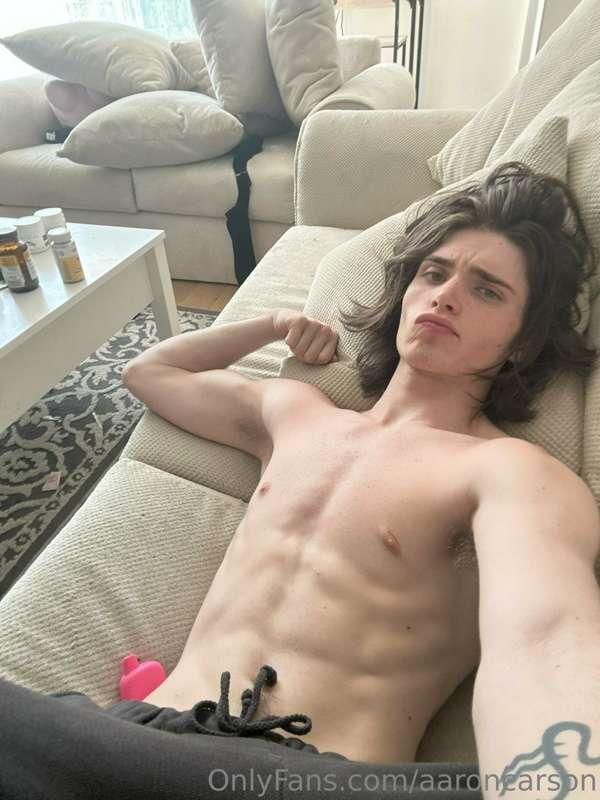 spam like if you’re horny 👀