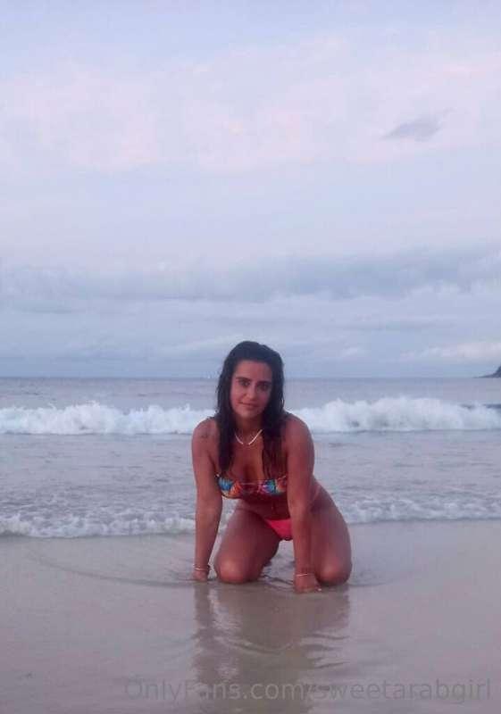 Hey bby 🌊 ☀️