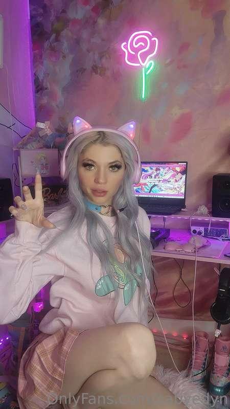 Are you ready for a wild ride? Rawr! 😈🥵