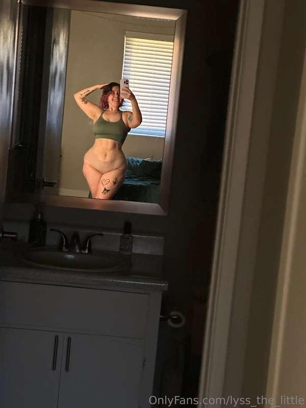 I know it’s tame but I felt so hot I had to share ☺️