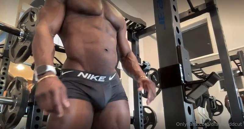 Clothes came off. Camera stayed on 🎥😈You’re gonna feel this ..