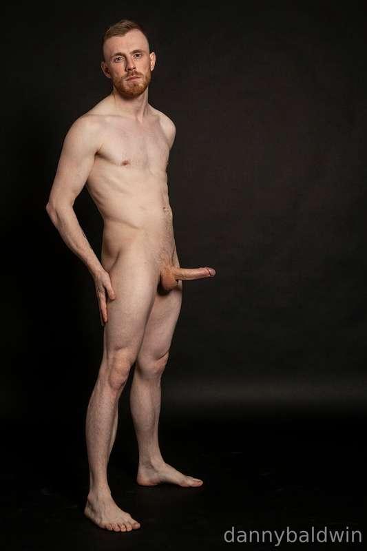 Ginger stud @theonlyphilrider strips and gets hard for me