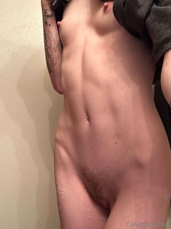 Do you think i lowkey have abs?