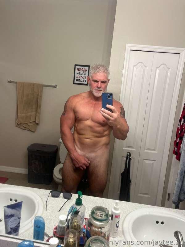 Took aggression out at the gym and then a shower!😊 oops, I g..