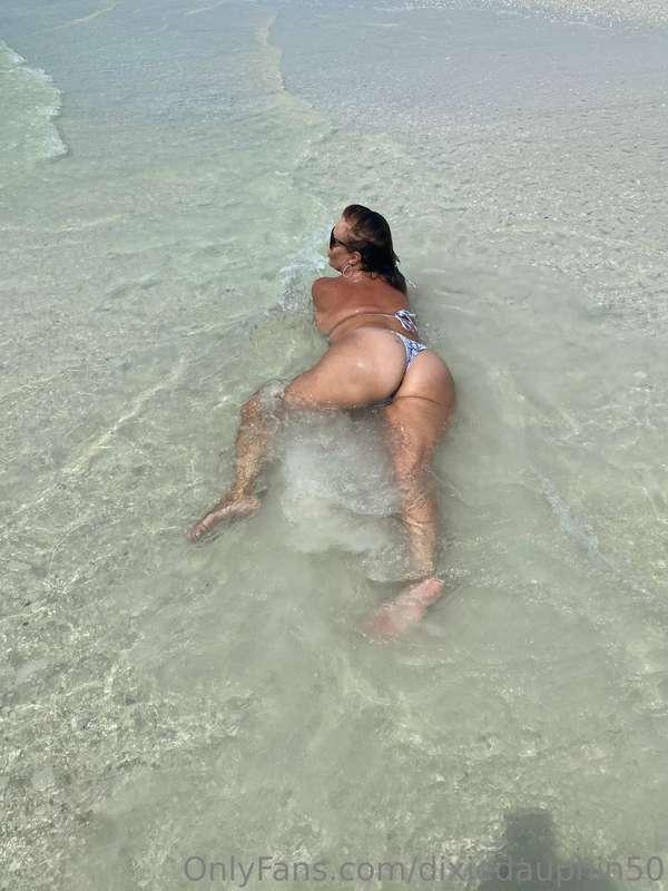 I love the beach