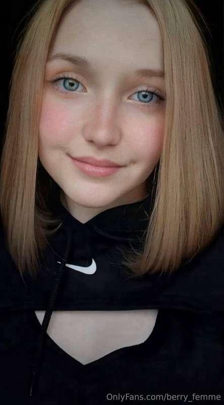 Let me distract you👉 @dashenka2006ua 💋
Cute girl @dashenka20..