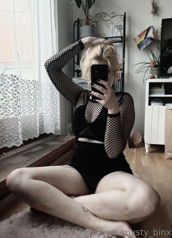 mysty_binx image #16