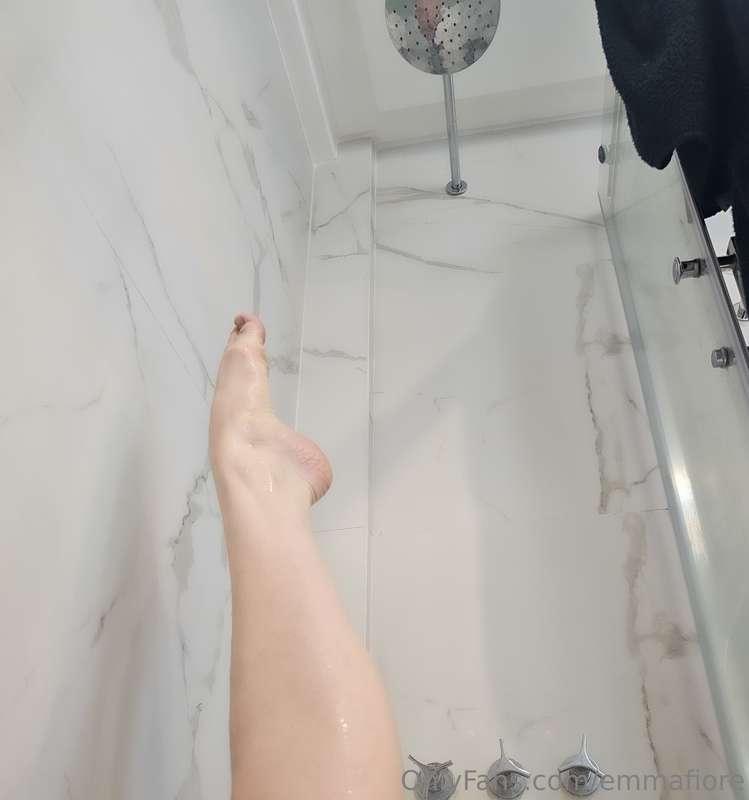 Any foot and ballet fetishists out there? You never know how..