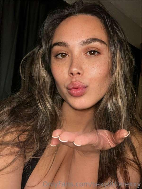 Kiss me back 💋