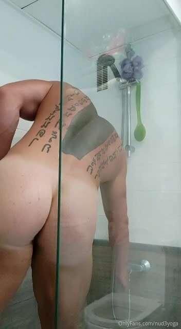 Shower time... who wants to join ?