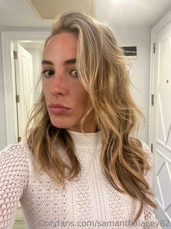 Hair check from last night. I never take selfies... But when..