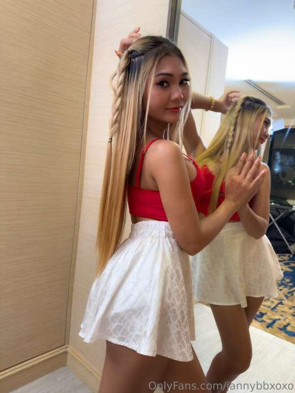 Caught in the act of admiring myself in the mirror. Can you ..
