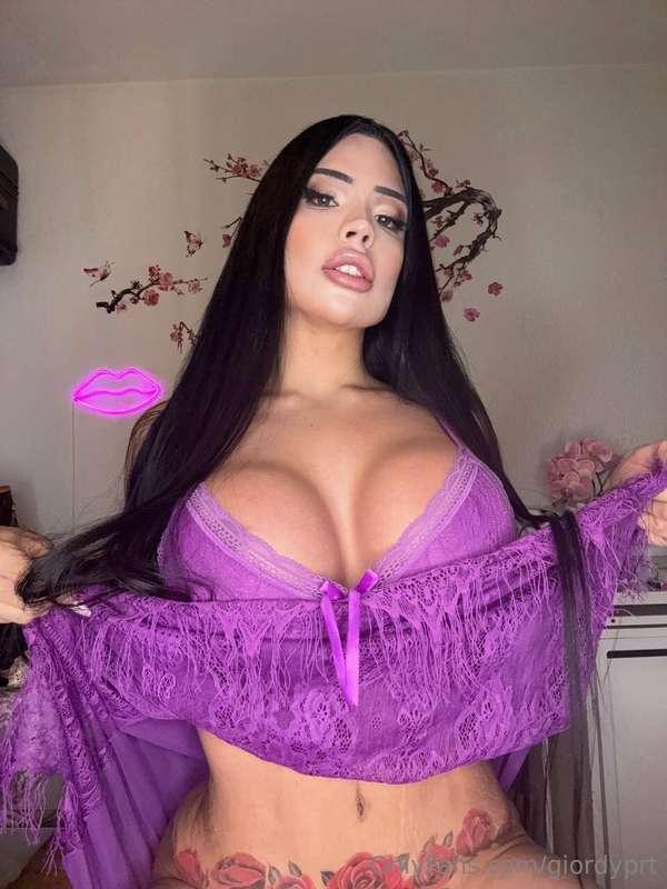 I'm not wearing anything under my dress 🙈