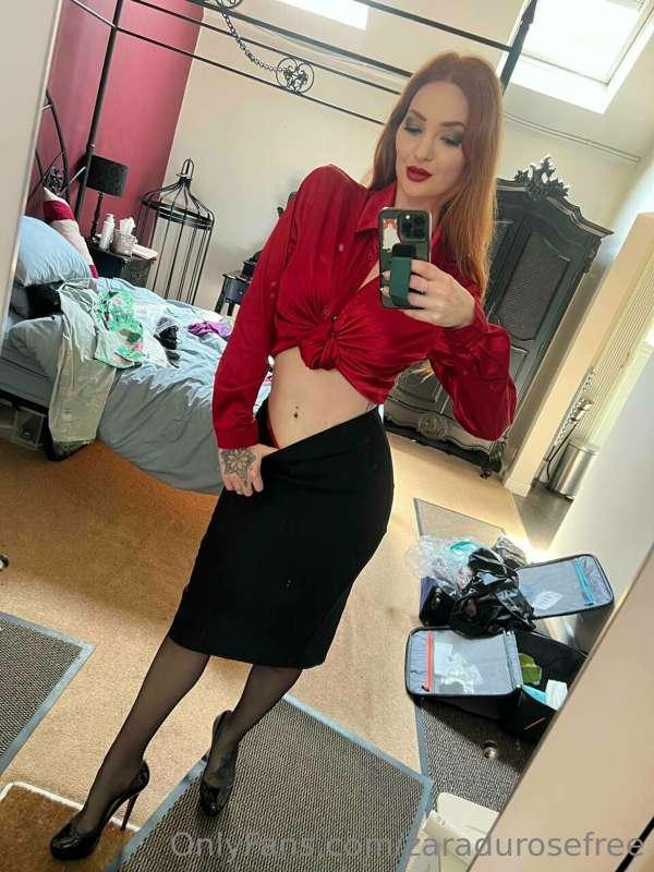 sometimes you need a those naughty secretary vibes!

VIP @za..