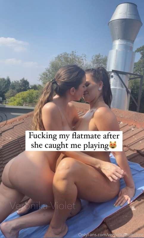 Outdoor lesbian sex 🥵

I was playing with my pussy outside o..