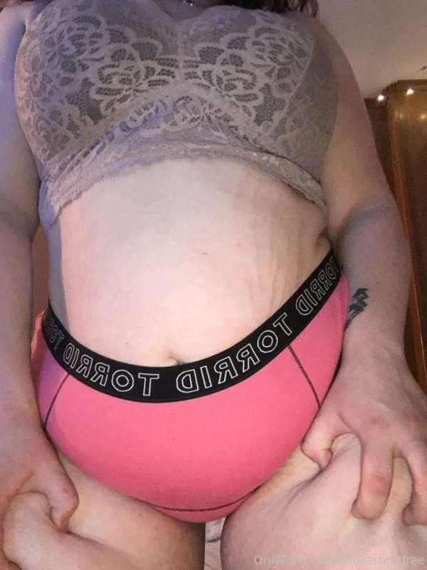 thighs made for grabbing ;))