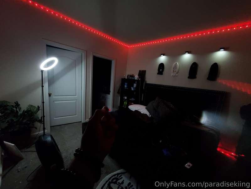 Let's smoke & make a moive baby