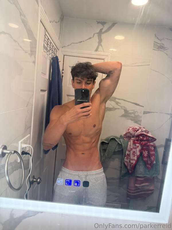 woke up like this 😏