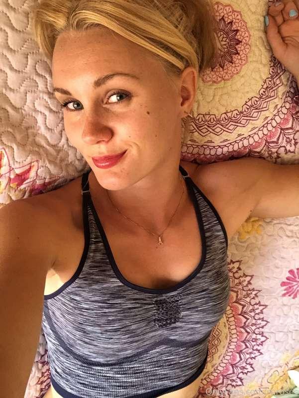Good morning! Some no make up photos:)