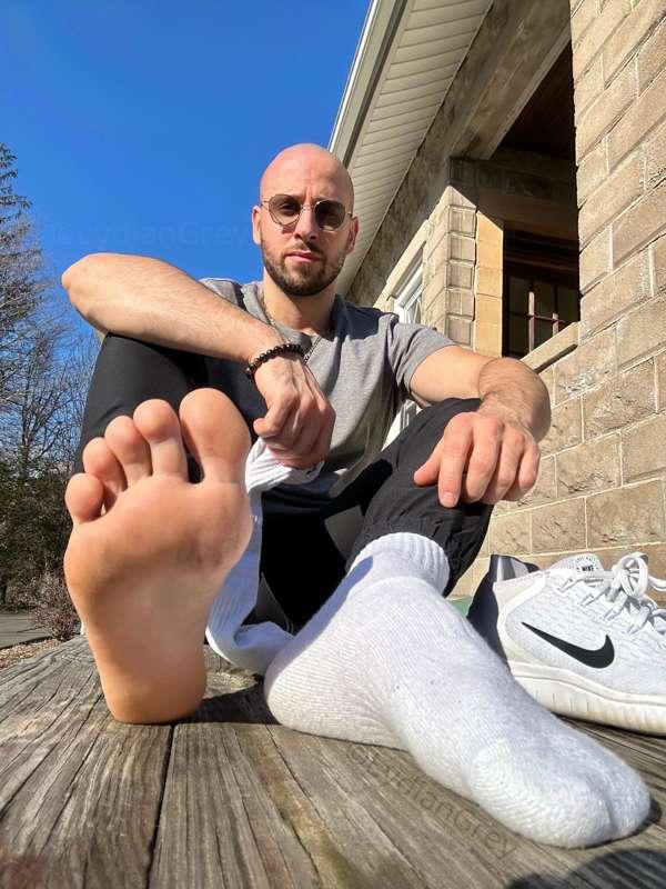 Warm my toes in the sun ? Or warm them on your face ? You ch..