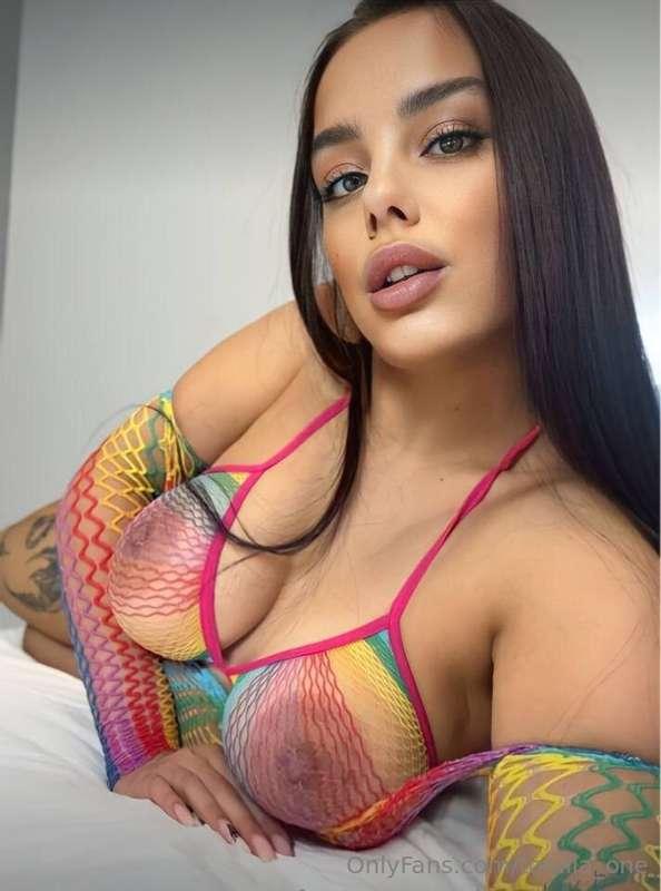 Join her @naughty_bambi   amazing world she's doing a free s..