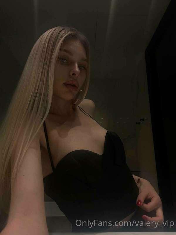 Oh, honey, how long do I have to wait for a message from you..