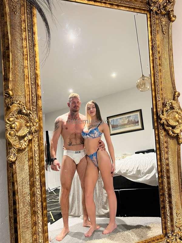 Join me and @jack_hammer90 in this luxury bedroom for soe pa..