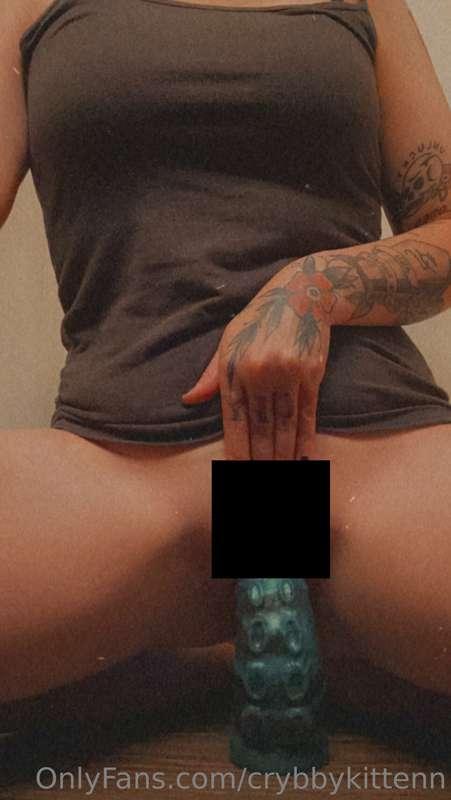 subscribe to my vip page @crybbykittennvip to see daily unce..
