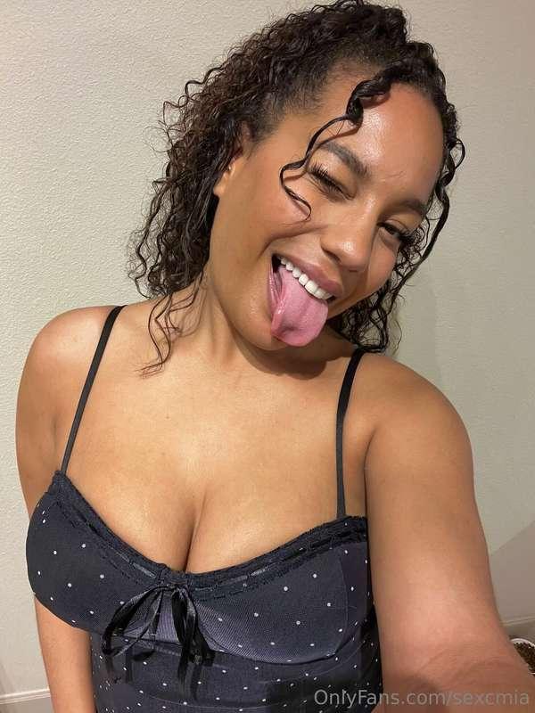 be honest… would you be shy or bold in my DMs