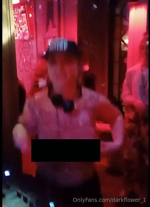 Unplanned boobs up on a party (gif)