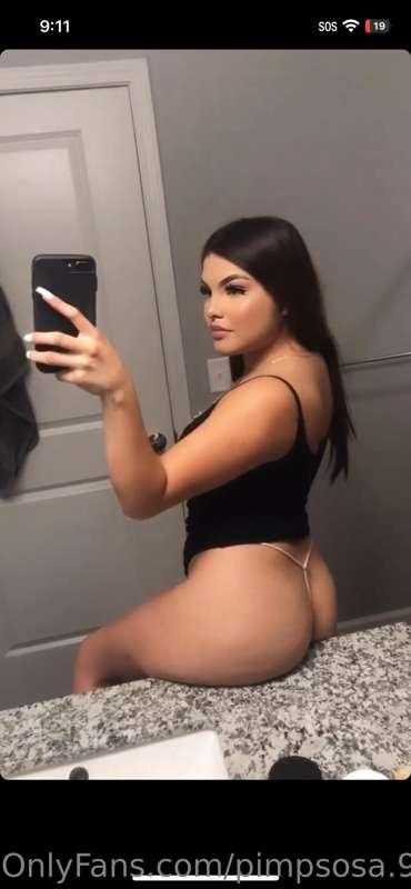 Dm me to see more exclusive 🙈💦