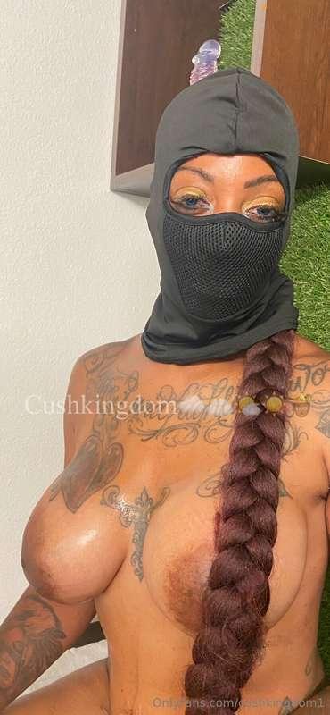 Love Kandake sexyness! She beautiful! Hit that like button g..