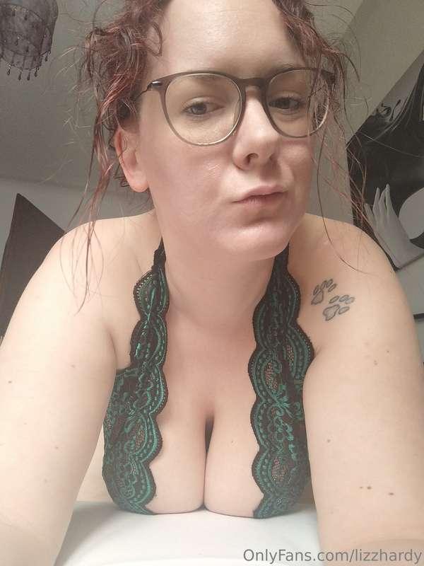 Hey meine Lieben✌, ich wünsche euch einen schönen Donnerstag..