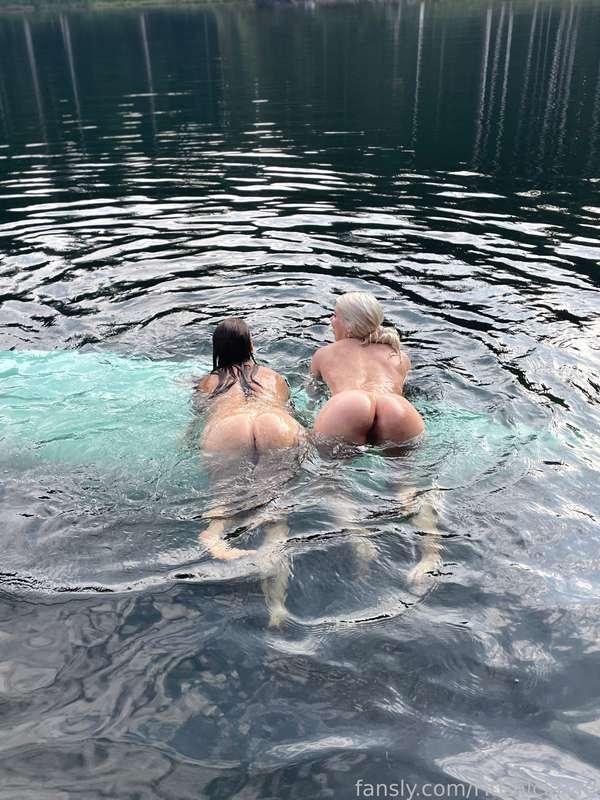 Our butts double as flotation devices ;) 
@exploringeve 


#fyp #cute #cutegirl #nude #bare #naked #fit #outdoors #natural #petite  #thick #nature #natural  #flashing #blonde #butt #booty #ass #bigass #hips #nudist #naturist #slimthick  #thighs #thickthighs #cute #cutegirl #fit #athletic #lake