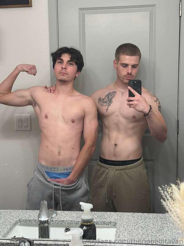 Like this post if I should top this twink😈 @eliswings <- go ..