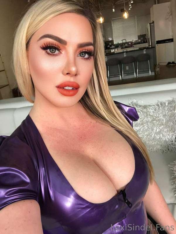 It’s Cyber Monday! I expect cyber sext & tributes! 
🖥️💵💳