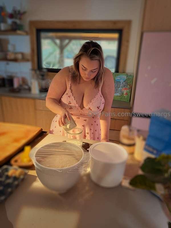 Making bread 🥖 
