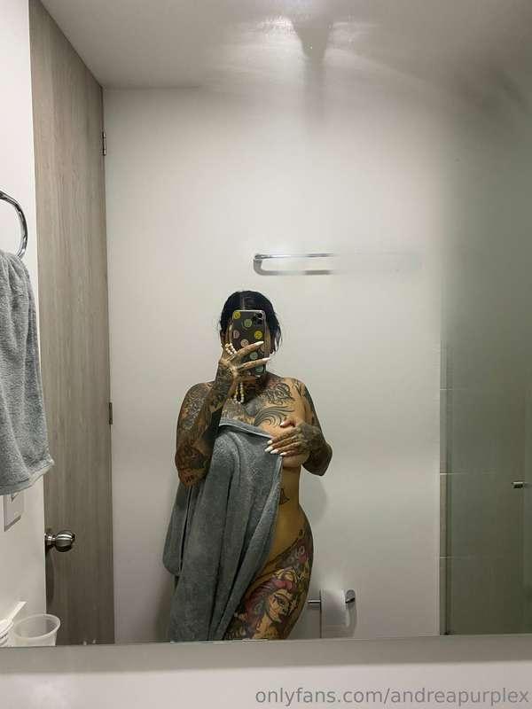 i have made such awesome shower videos...want to see them? s..