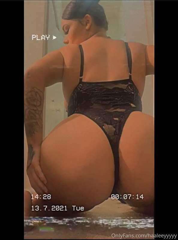 Swipe to see with nothing on 🥳