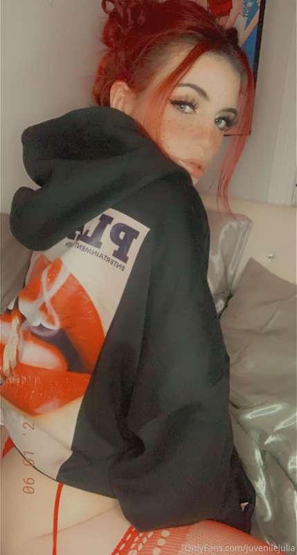 baby got her playboy hoodie in finally!!