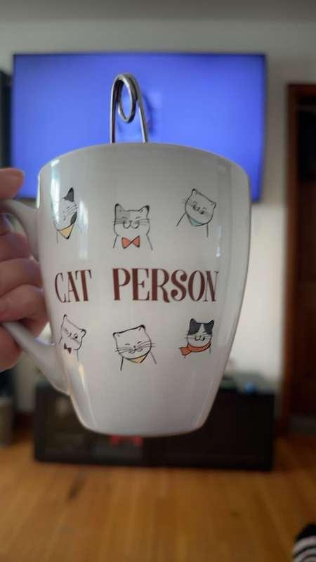 some of my favorite tea cups <3 feel free to tip me for tea ..