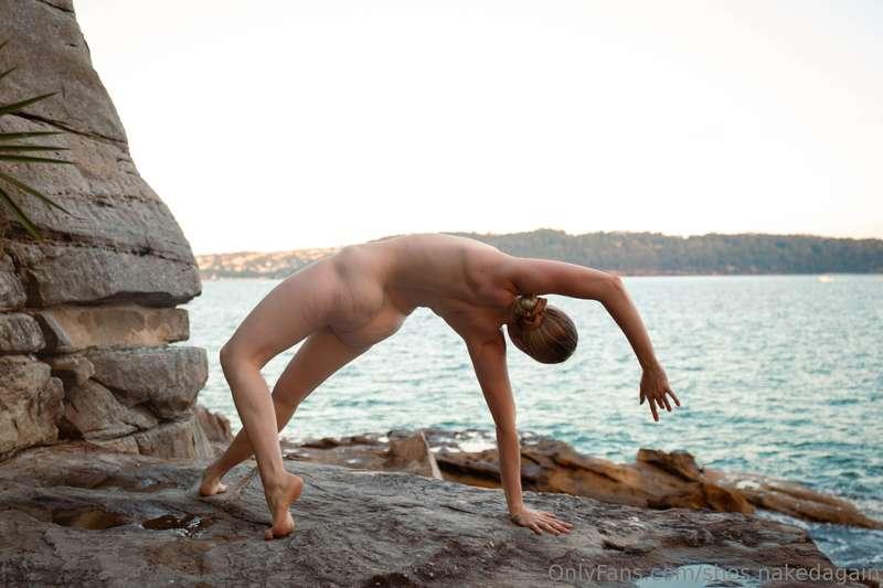 When a message request from Nude Yoga Girl popped up, I didn..