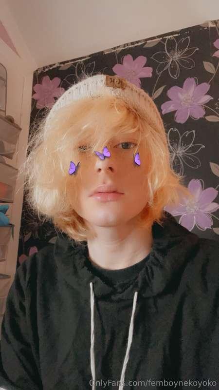 Would you cum on my face? x3