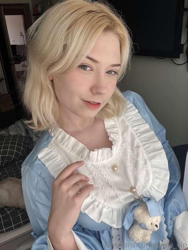 Snowy greetings, from your snow queen 🎅💋