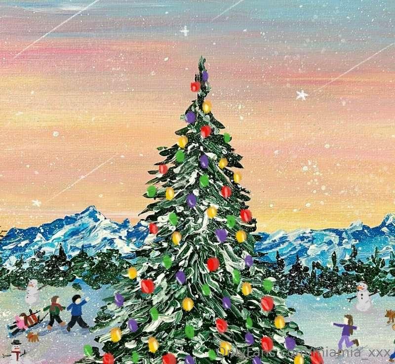 Merry Christmas  Hope Santa gives you what you wish for 🎄🎅🏻🧣..