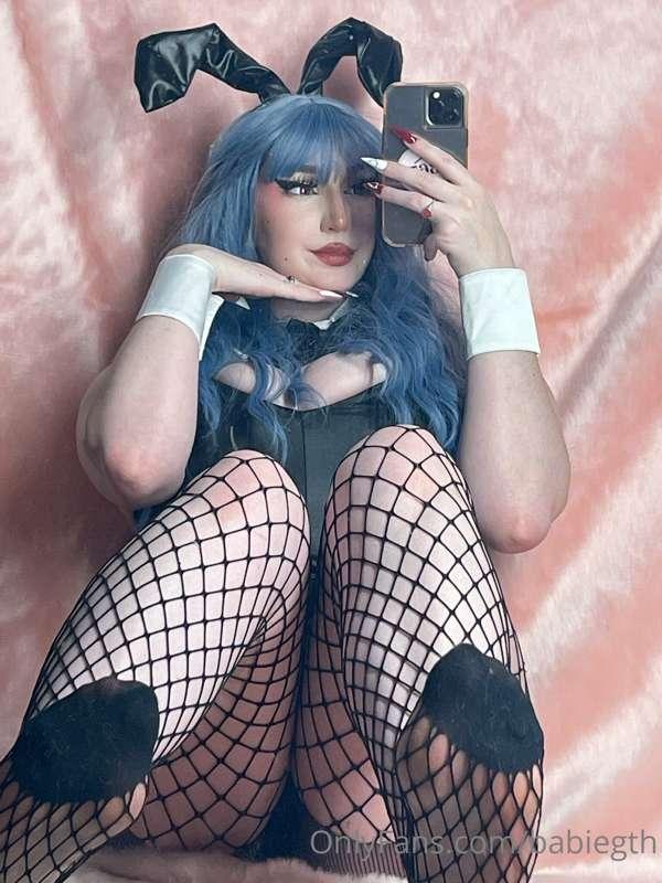 Bunny girl feet (apologies for the cat hair fuzz hehe)