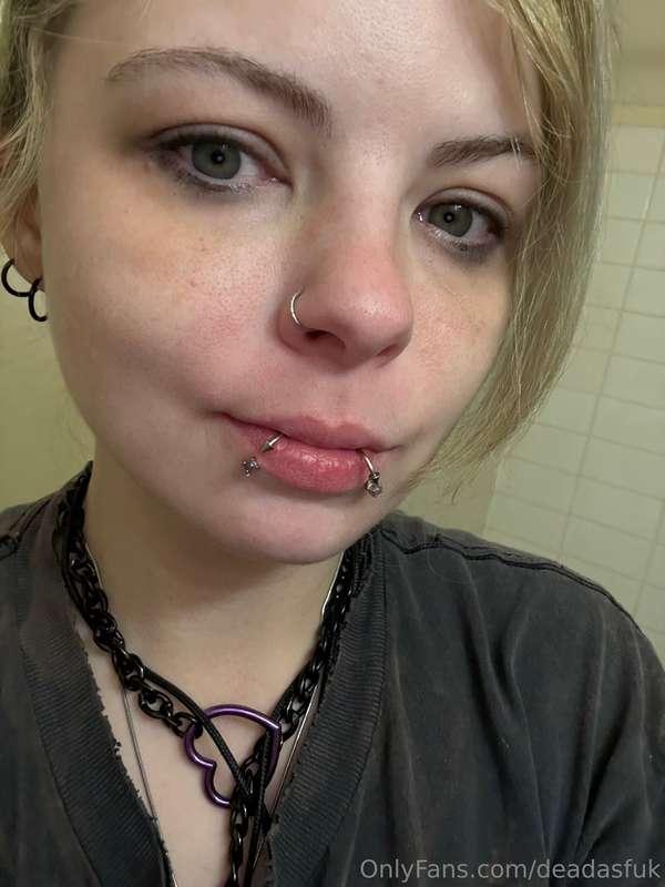 Life is kicking my ass 