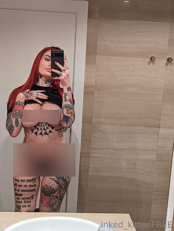 new nude available from my latest holiday ❤️❤️
@inked_kitten